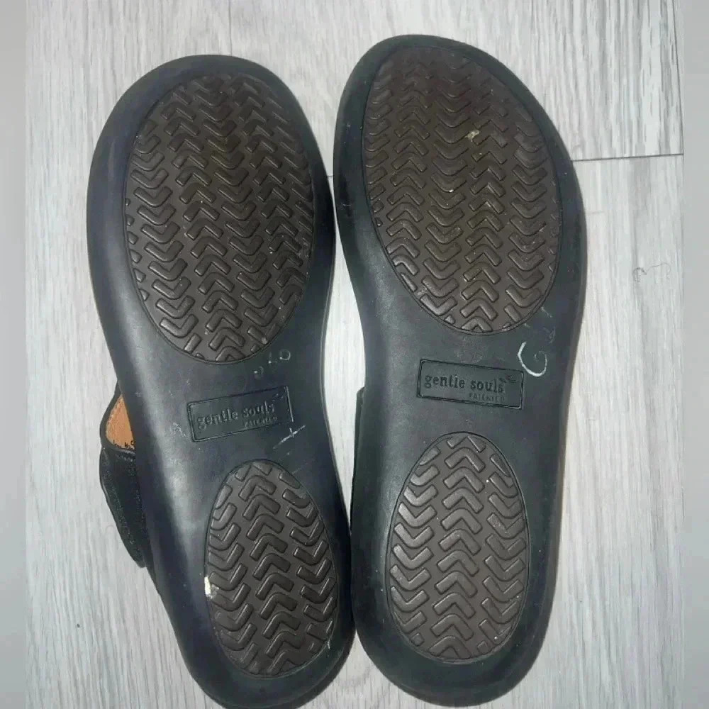 Kenneth Cole Gentle Souls Women's Black Sandals 8.5 - Picture 2 of 3